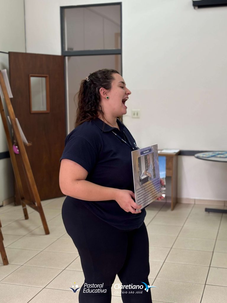 Picsart_25-08-27_08-42-56-217